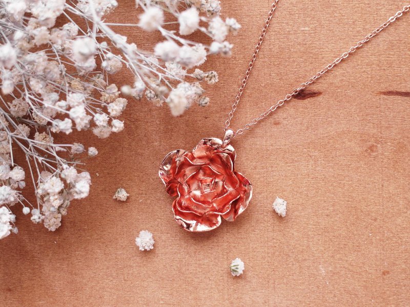 Lolita IRIS Handmade Workshop ✦ ✦ initial US copper plating rose ✦ ✦ ✦ rose gold necklace / necklace / clavicle chain / short chain - Necklaces - Other Metals Red