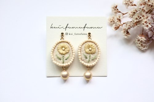 1点限定です✿くすみフリンジのビーズ刺繍イヤリング