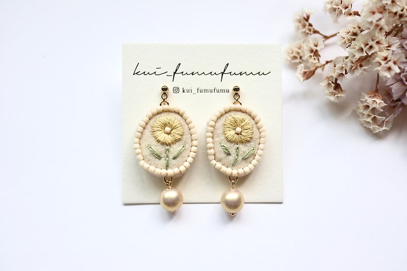 flower earring/dull color/embroidered Clip-On/kui_fumufumu - Earrings & Clip-ons - Thread Yellow