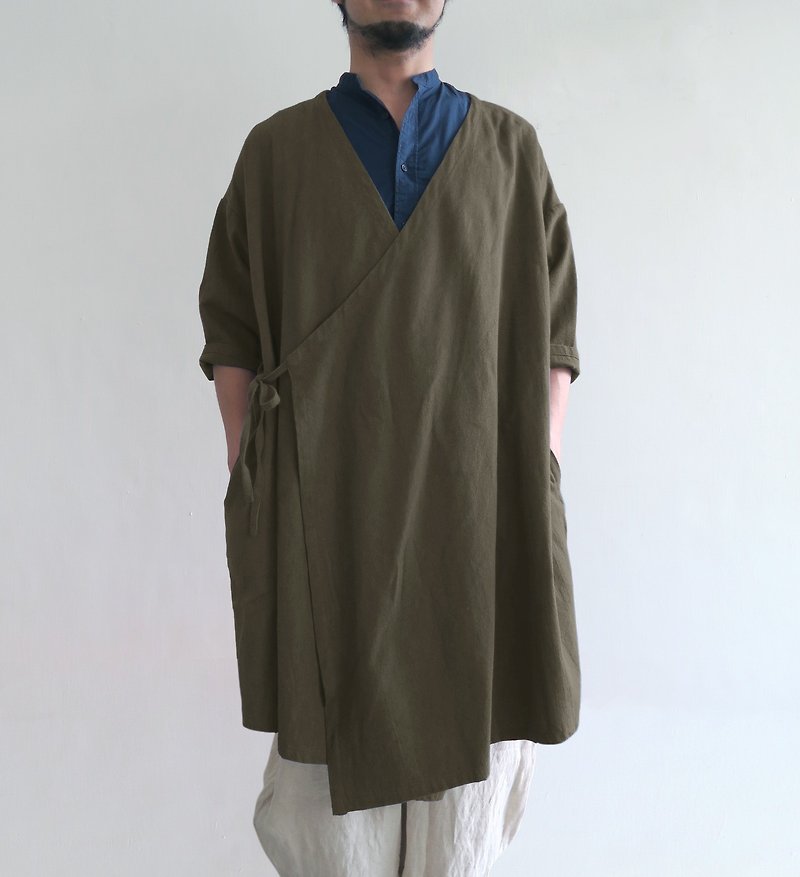 棉麻交叉綁帶工作袍  | 海松茶 - 外套/大衣 - 棉．麻 卡其色