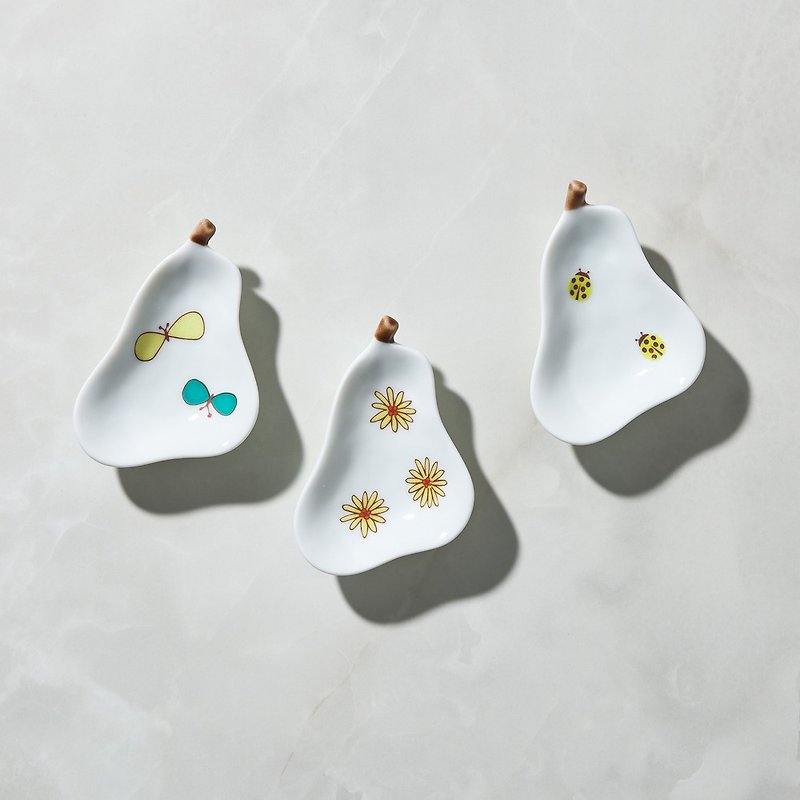 日本春クタニ焼き-洋ナシ小皿（3点セット） - 皿・プレート - 磁器 ホワイト