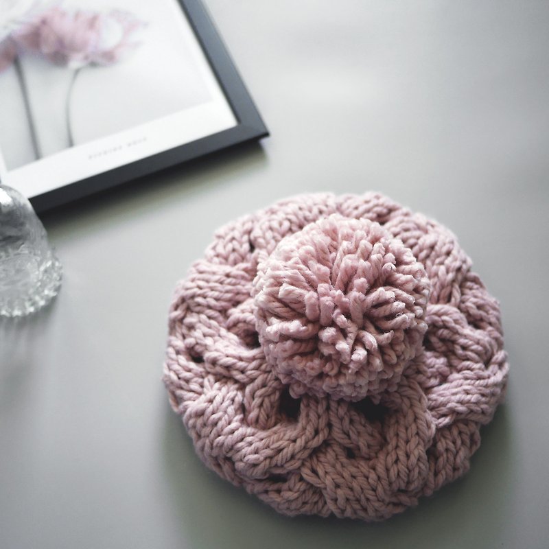 粗針麻花可拆毛球針織毛線貝蕾帽-溫柔粉 - 帽子 - 羊毛 粉紅色