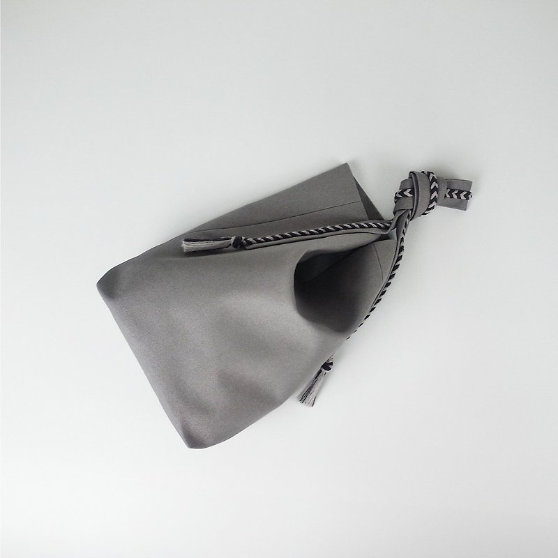 Morning mist series hand-woven shoulder bag / side backpack / mineral gray - กระเป๋าแมสเซนเจอร์ - ผ้าฝ้าย/ผ้าลินิน สีเทา
