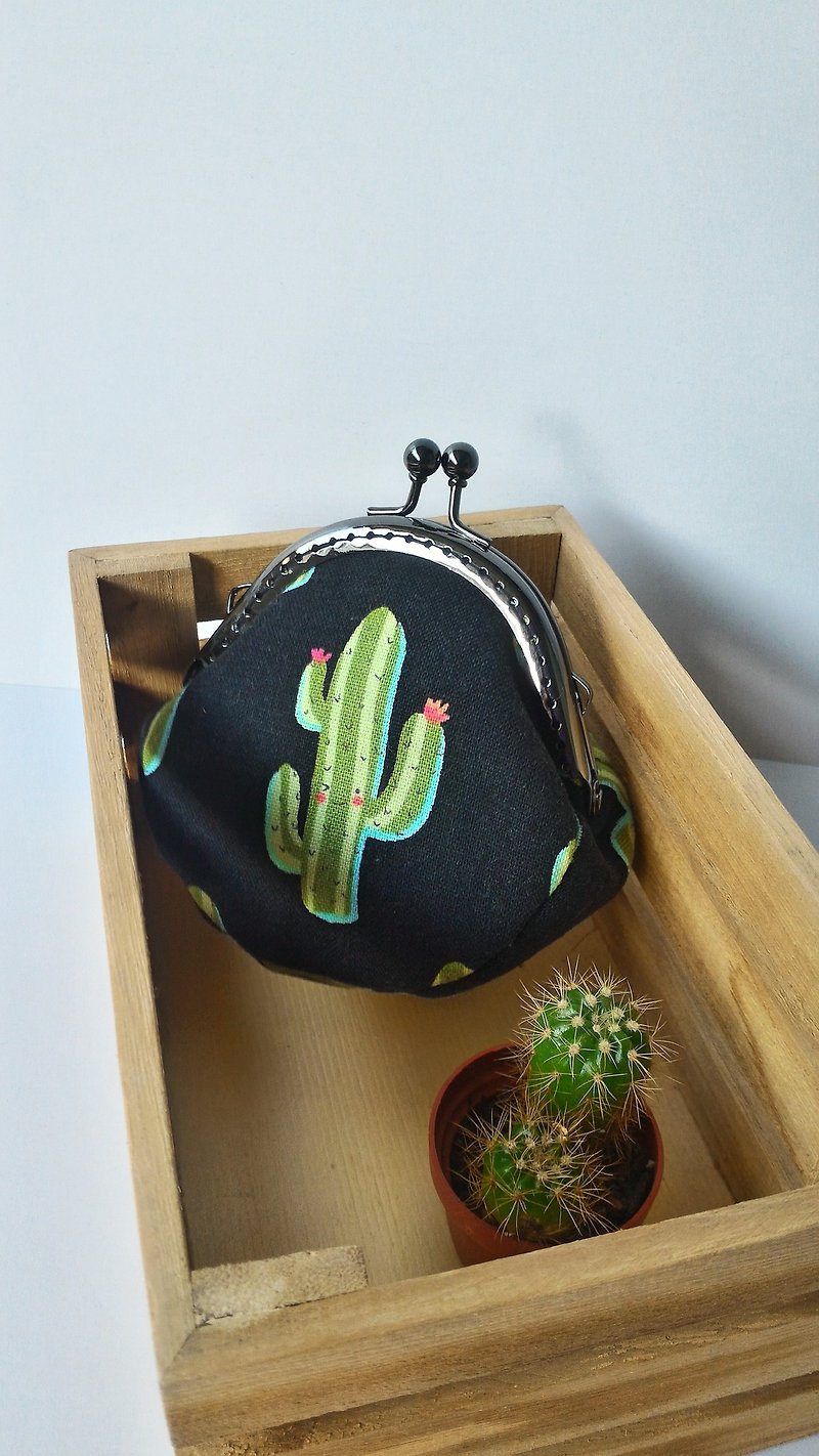 Cactus mouth gold coin wallet birthday exchange gift - Coin Purses - Cotton & Hemp 