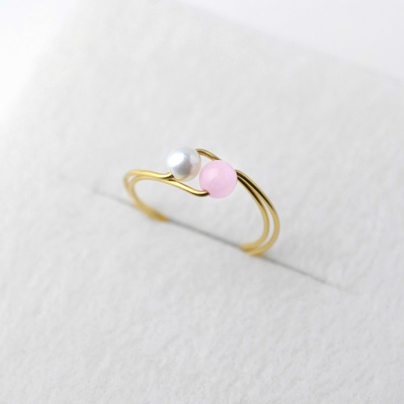 Cherry-colored cat's eye and shell pearl 3-way ring, surgical Stainless Steel birthday present, birthstone - General Rings - Semi-Precious Stones Pink