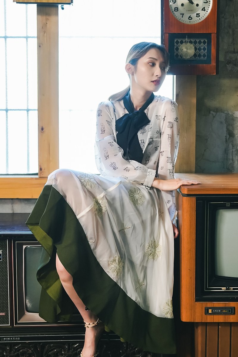 Embroidered chiffon patchwork slub cotton skirt - Skirts - Cotton & Hemp White