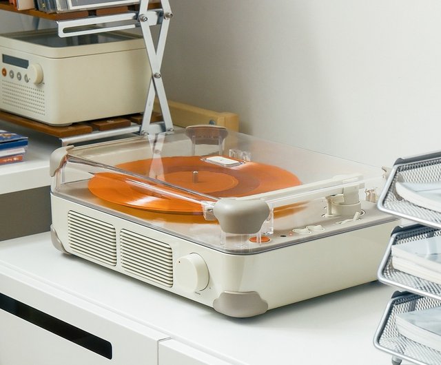 世代を超えて使えるスピーカー内蔵、高音質、スタイリッシュなスタイル