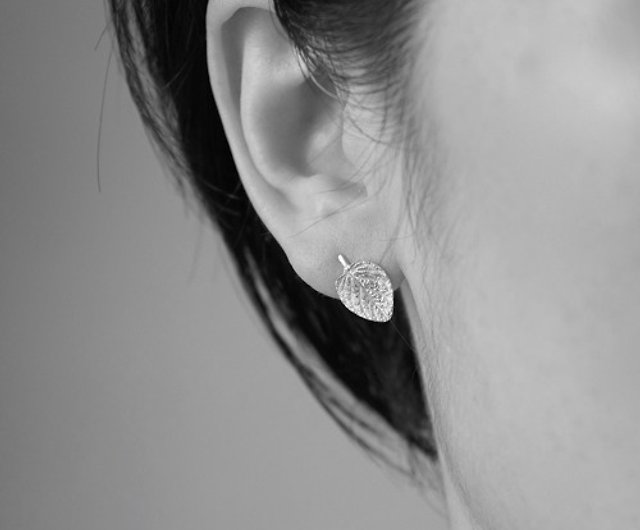 Marjoram stud earrings [EP062K10] - ショップ Atelier Simo ピアス ...