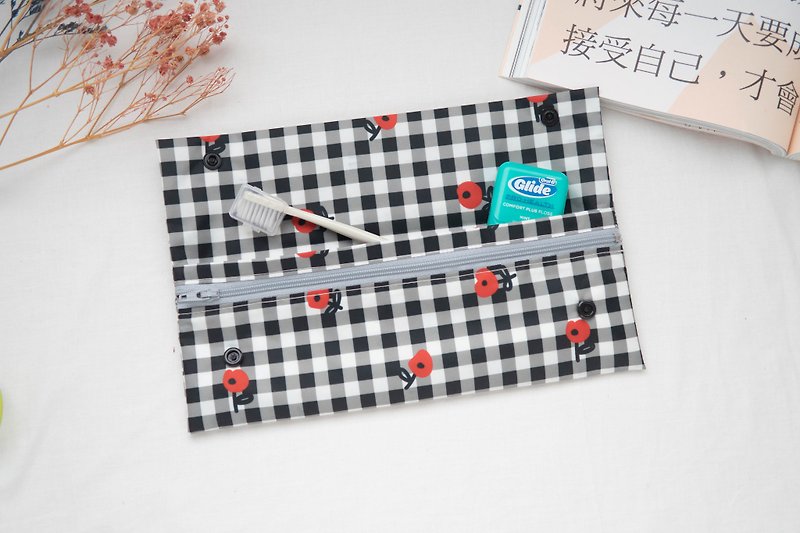 Waterproof cutlery storage bag for adults and children | Cutlery bag | Can be placed within 25 cm | Plaid red flower - Chopsticks - Waterproof Material Black