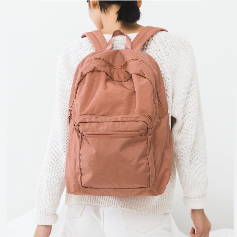 【春季郊遊提案】BAGGU 緩衝材質後背包- 時尚土色 - 背囊/背包 - 聚酯纖維 粉紅色