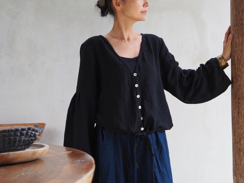 蓬鬆袖子棉紗開襟衫 / 黑色 - 女上衣/長袖上衣 - 棉．麻 黑色