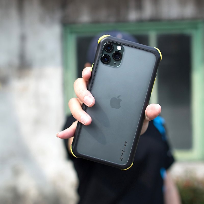 NavJack│ iPhone 11 Pro Max (6.5吋) 雙重堡壘抗摔吸震保護殼