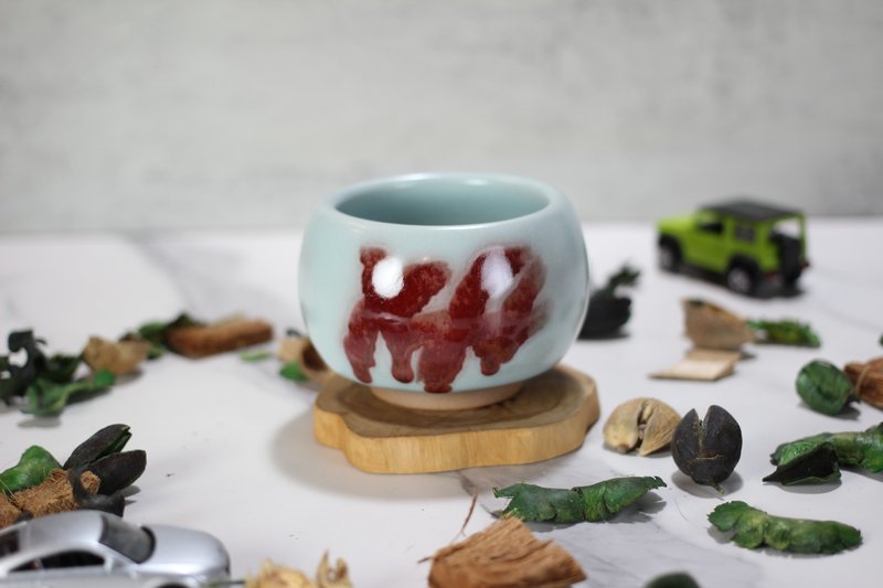 【送禮好物】200ml 汝窯牛血紅 手拉坯茶杯 主人杯 葉敏祥手作 - 茶壺/茶杯/茶具 - 瓷 