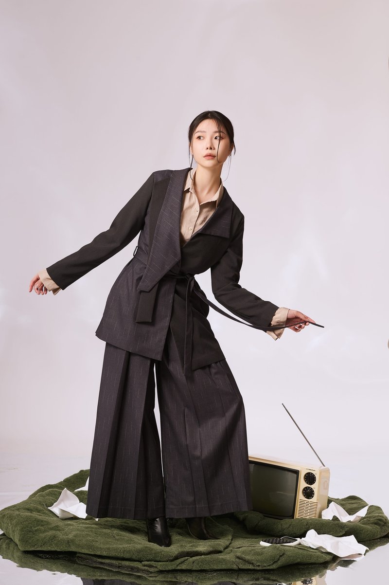經典不對稱外套 - 灰 - 女西裝外套 - 其他人造纖維 灰色