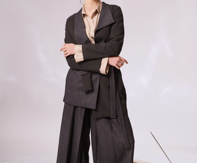新品★NEW YORK INDUSTRIE ★クラシックなグレーのジャケット 新品NEW YORK INDUSTRIE クラシックなグレーのジャケット