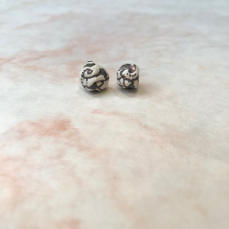 Paper dumplings/earrings Ceramic Stainless Steel old newspapers Childhood features Irregular materials Eternal undefeated - Earrings & Clip-ons - Porcelain White