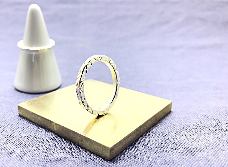 Fanghua Silver Ring [LRS1014] sterling silver hand ring. Male ring. Female ring. - แหวนคู่ - โลหะ สีเทา
