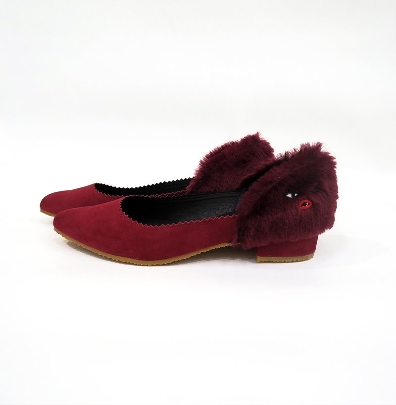 Madam Monster Pumps - Red - 女休閒鞋/帆布鞋 - 繡線 紅色