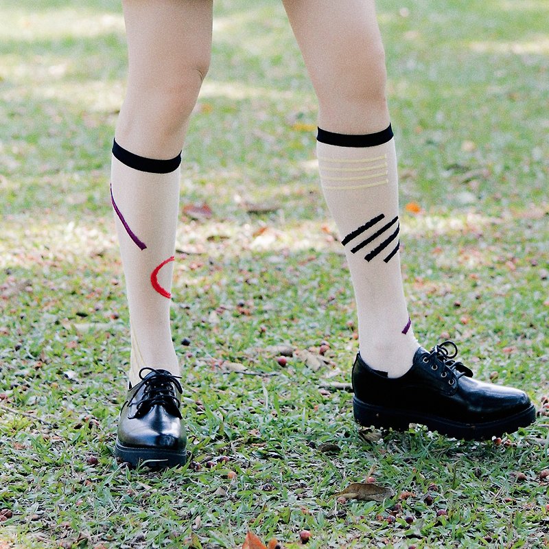 時光隧道/黑(M)-MIT設計透明膝下襪 - 襪子 - 棉．麻 黑色