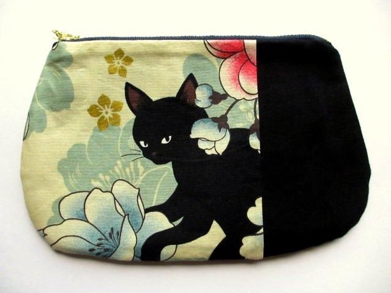 Black Cat Japanese pattern flat pouch * cream B - กระเป๋าเครื่องสำอาง - ผ้าฝ้าย/ผ้าลินิน สีเหลือง