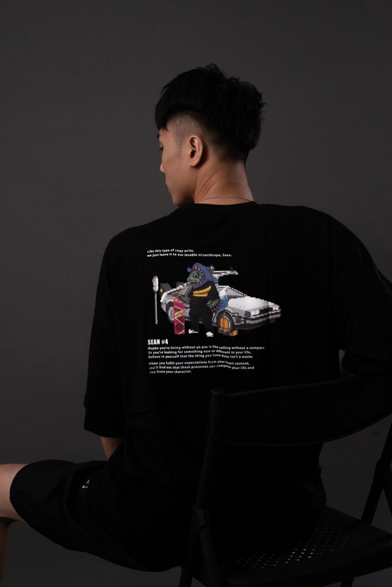 Sean DMC-12 Back to the Future Car Oversized T-Shirt - เสื้อยืดผู้ชาย - ผ้าฝ้าย/ผ้าลินิน สีดำ