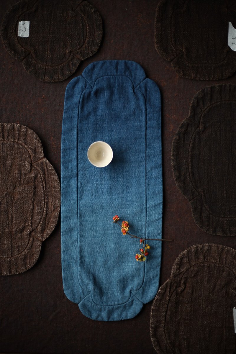 藍染漸變色亞麻小茶席植物染古典風格餐墊枱布草木染裝飾布盤 - 桌布/桌巾/餐墊 - 棉．麻 藍色