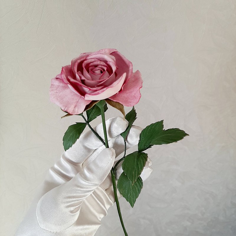 皮革玫瑰長莖 Pink leather rose long stem 3rd anniversary gift for her, 3rd weddind - ตกแต่งผนัง - หนังแท้ สึชมพู