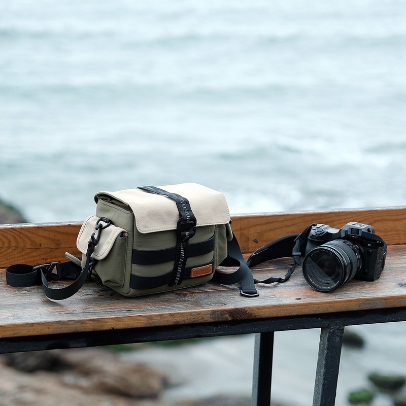 Water-repellent messenger bag toast bag shoulder bag camera bag photography bag micro single SLR photography camera - กระเป๋ากล้อง - ไนลอน สีเขียว