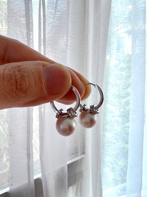 Ellajo Bijoux 閃鑽圈環垂墜天然淡水圓形珍珠耳環