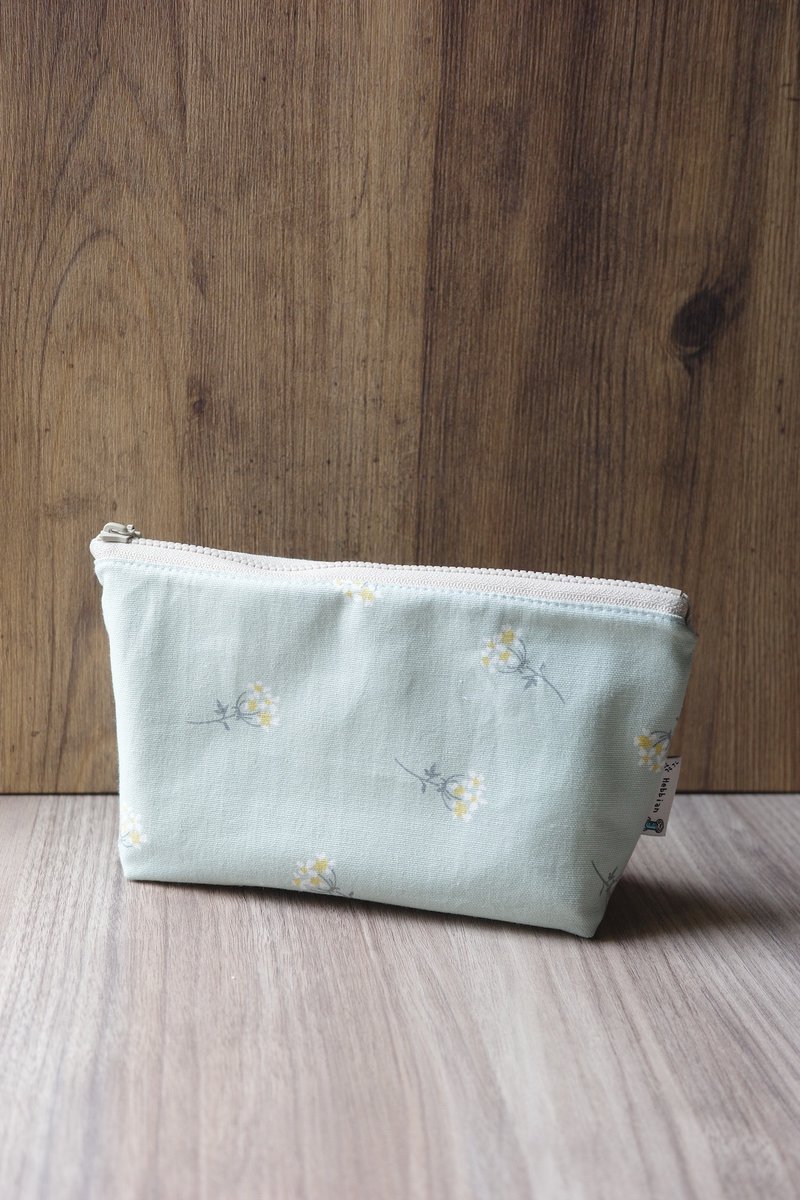 Lake Green Scattered Flowers - Cosmetic Bag Universal Bag Storage Bag | Haibo Handmade - Toiletry Bags & Pouches - Cotton & Hemp 