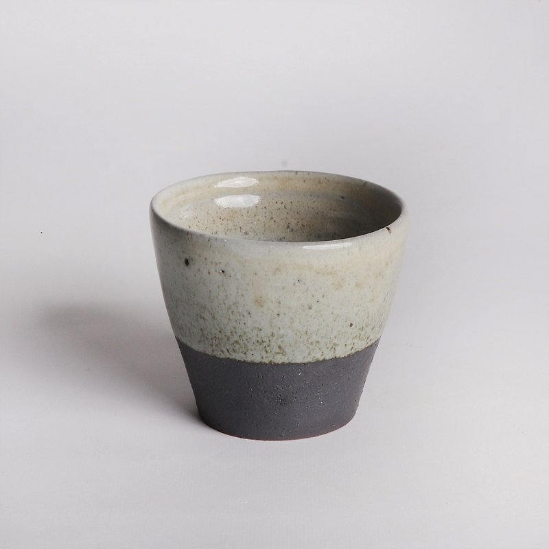 Mingya Kiln l Unprinted Grey Glazed Two-color Tea Cup Soup Ton - Teapots & Teacups - Pottery Gray