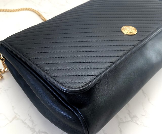 LA LUNE] Second-hand Chanel black caviar leather gold WOC long silver bag  handbag side crossbody - Shop LA LUNE Vintage: Antiques from Japan  Messenger Bags & Sling Bags - Pinkoi