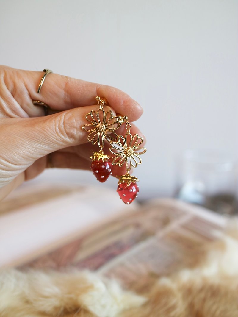 strawberry earrings - Earrings & Clip-ons - Acrylic 