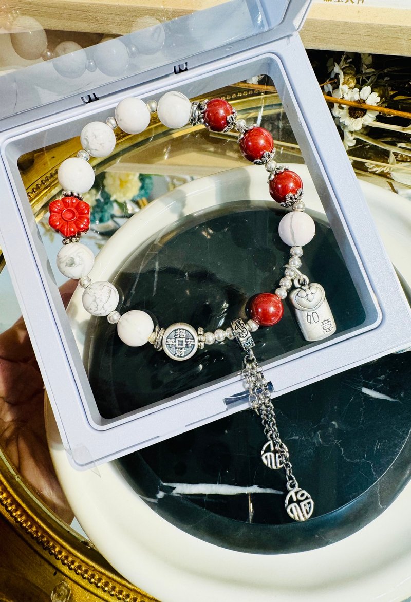 Snow white turquoise imperial cinnabar attracts wealth, safety and everything goes well. Exclusively designed to ward off evil spirits and ward off evil spirits in the seventh month of the lunar calendar. - สร้อยข้อมือ - คริสตัล สีแดง