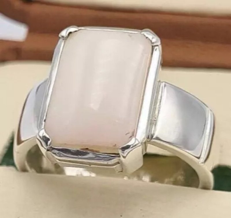Opal Ring White Opal Stone Mens Opal Sterling Silver Handmade Ring Zodiac ring - 戒指 - 寶石 白色