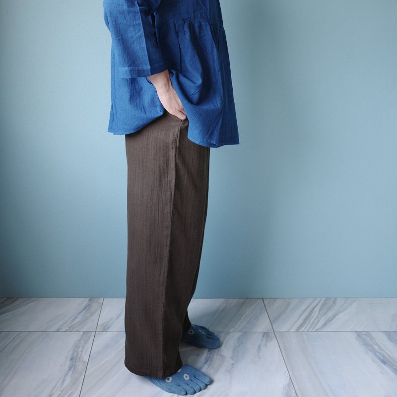 ebony brown relax pants / natural dye / women wide led pants - 女長褲 - 棉．麻 咖啡色