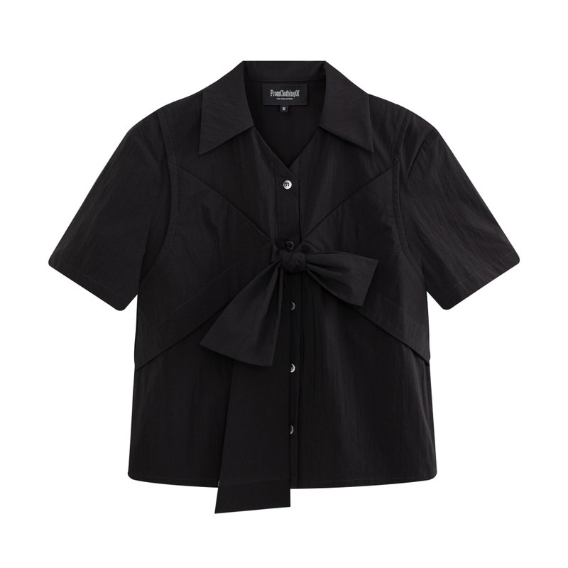 Black short-sleeved shirt with bow tied in the front - เสื้อเชิ้ตผู้หญิง - ผ้าฝ้าย/ผ้าลินิน สีดำ