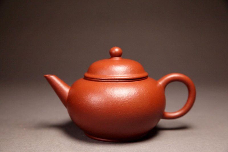 [Standard level] Longshantang carefully selects traditional handmade pot Huanglongshan Zhuni Dahongpao 200cc - Teapots & Teacups - Pottery Red