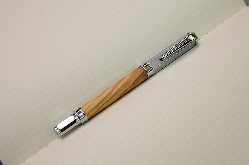 銀鉻色橄欖木磁吸式鋼珠筆