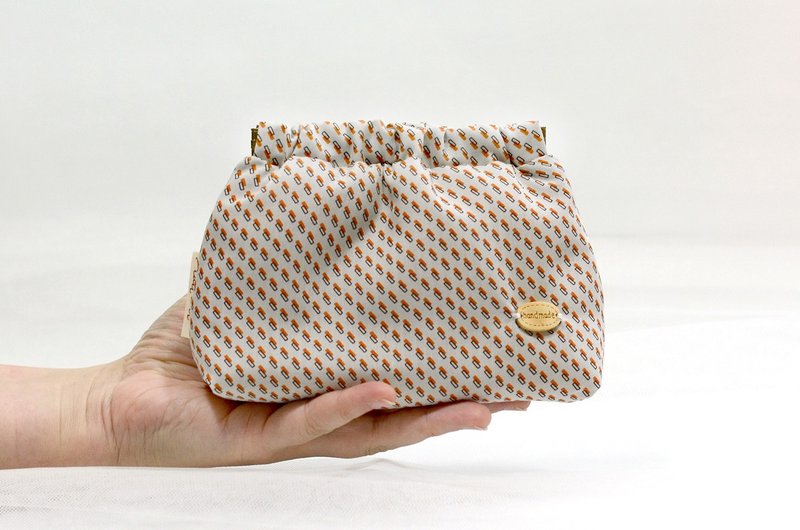 【日本布】澎澎感日系印花 彈片口金化妝包 / 隨身小物包 # 陽澄 - 化妝包/收納袋 - 棉．麻 