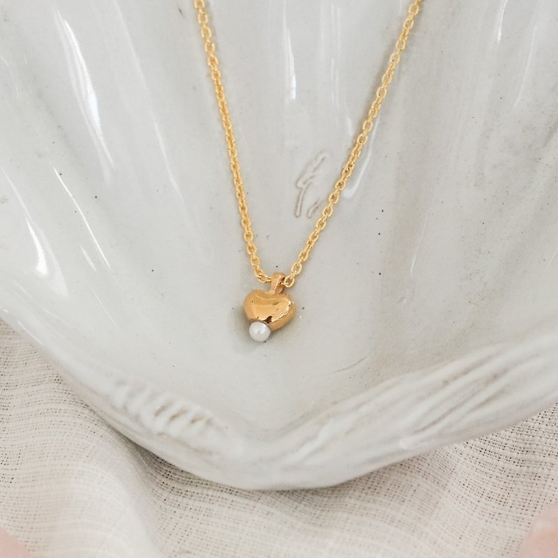 Je t'aime Pearl Pendant - Necklaces - Semi-Precious Stones 