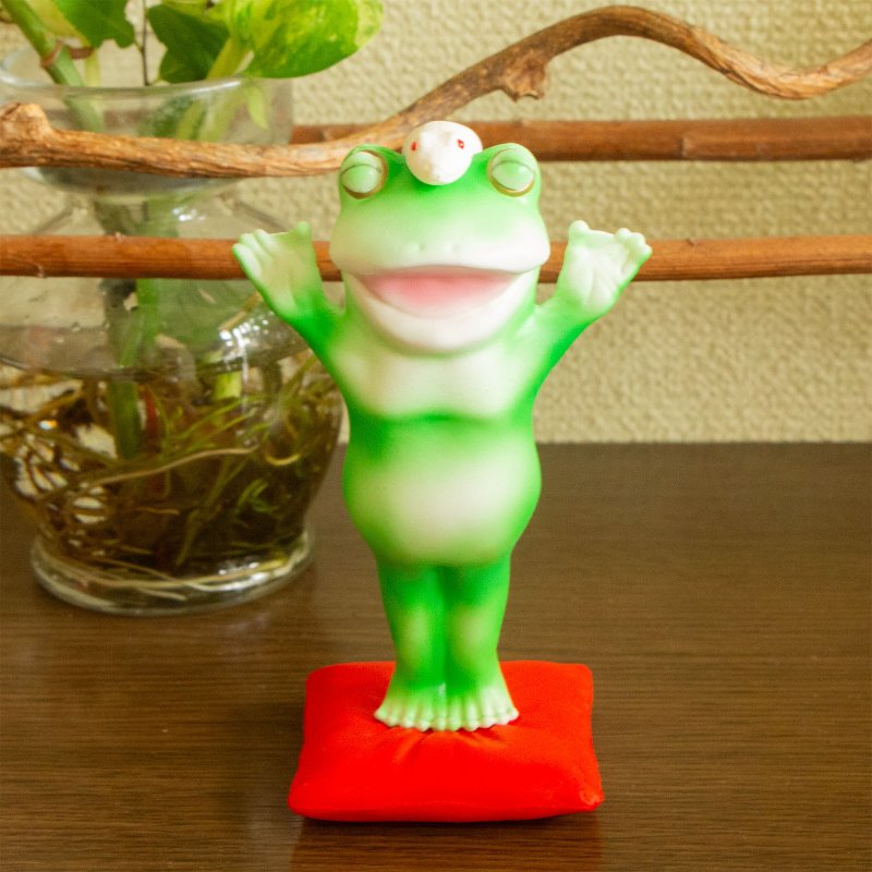 A frog figurine with the 2025 zodiac snake on its head - Items for Display - Plastic 