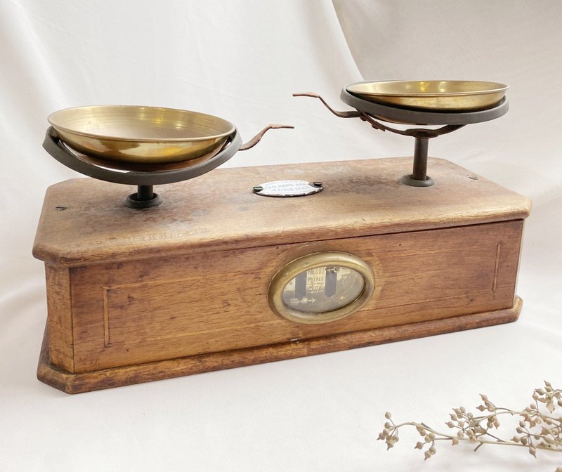 [Good Day Fetish] French 20th century old wooden weight balance scale craft design balance scale - Other - Copper & Brass Gold