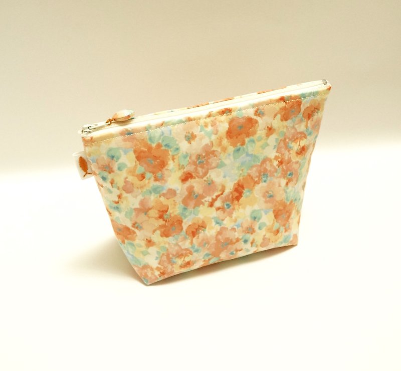 / fog の flower / / cosmetic bag / travel bag / small package - Toiletry Bags & Pouches - Paper Orange