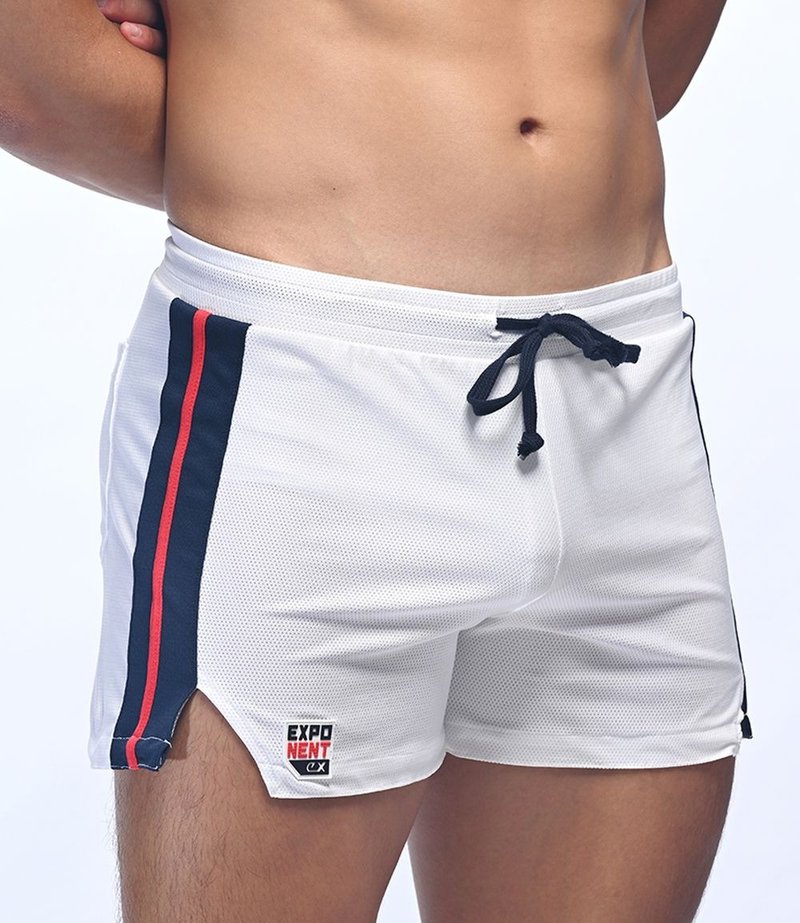 ACTIVE CoolTech Training Shorts - White - กางเกงวอร์มผู้ชาย - ไนลอน ขาว