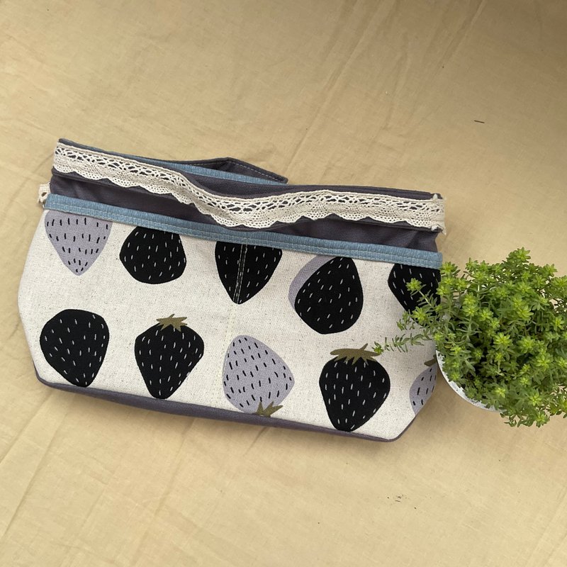 Bag in bag bag in bag storage bag black strawberry - Toiletry Bags & Pouches - Cotton & Hemp Black