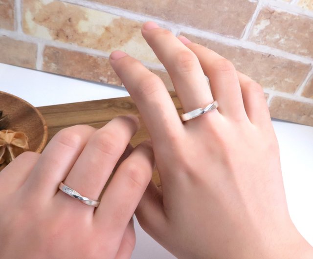 sterling silver ring with small diamond