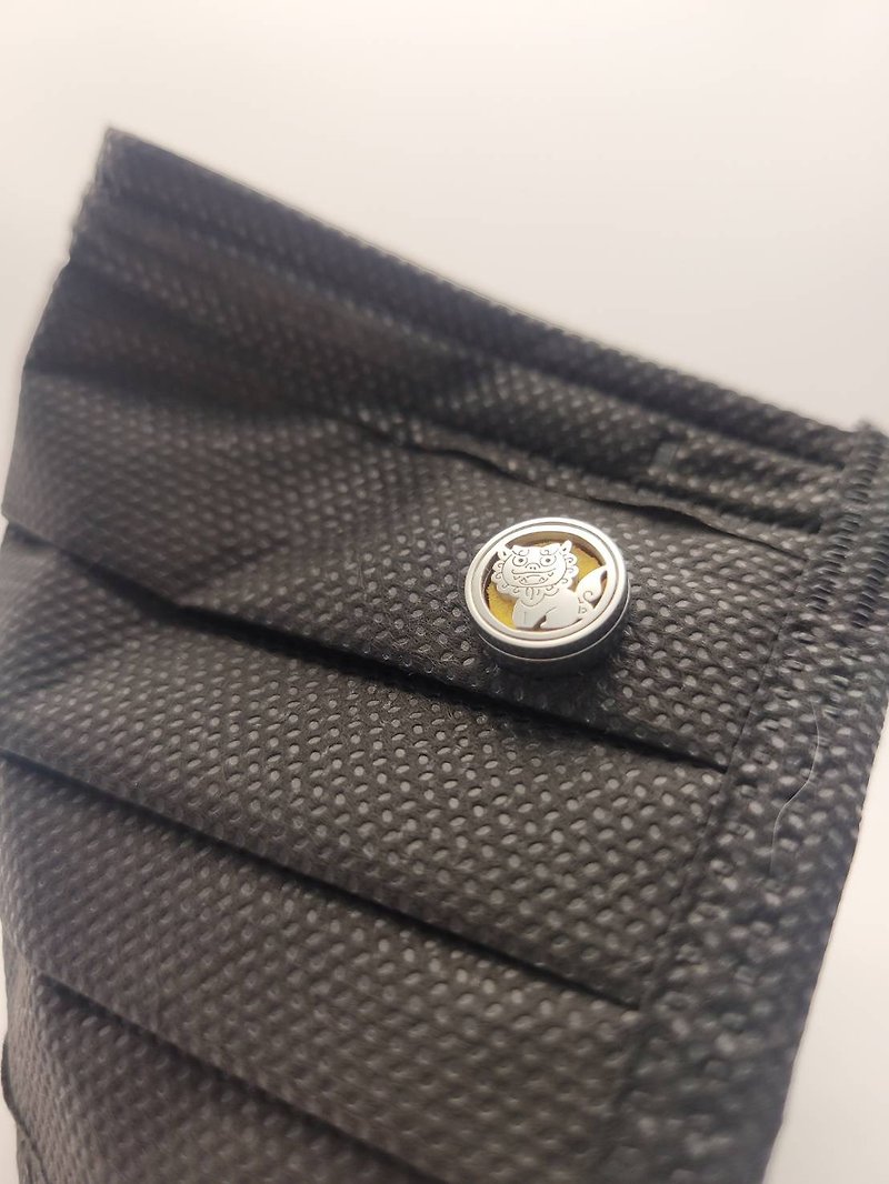 新品 質感口罩磁扣 風獅爺 招財 平安 香氛扣 - 其他 - 不鏽鋼 透明