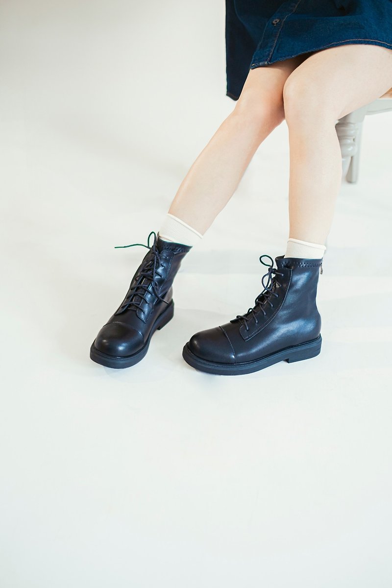 香港品牌 Karin Laces Boot 綁帶中筒靴 黑色 - 女短靴/中筒靴 - 環保材質 黑色