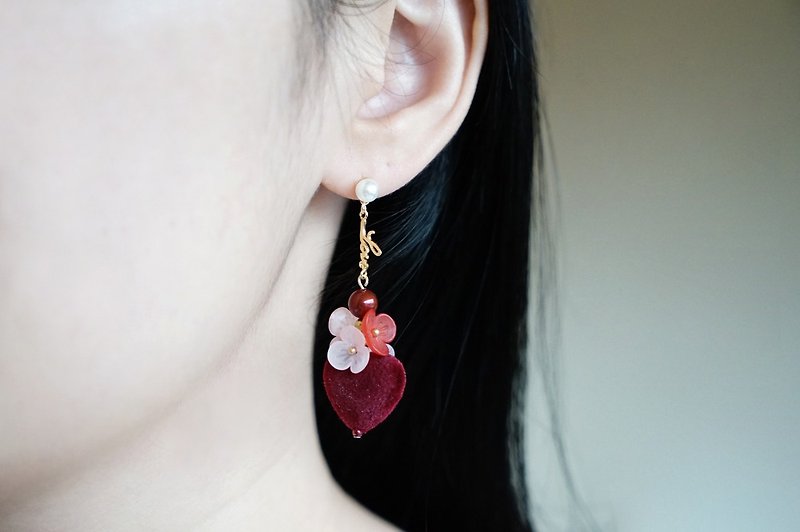 【平權響應】LOVE情詩 紅 - 花片耳環 (醫療級抗敏鋼針 / 耳夾)